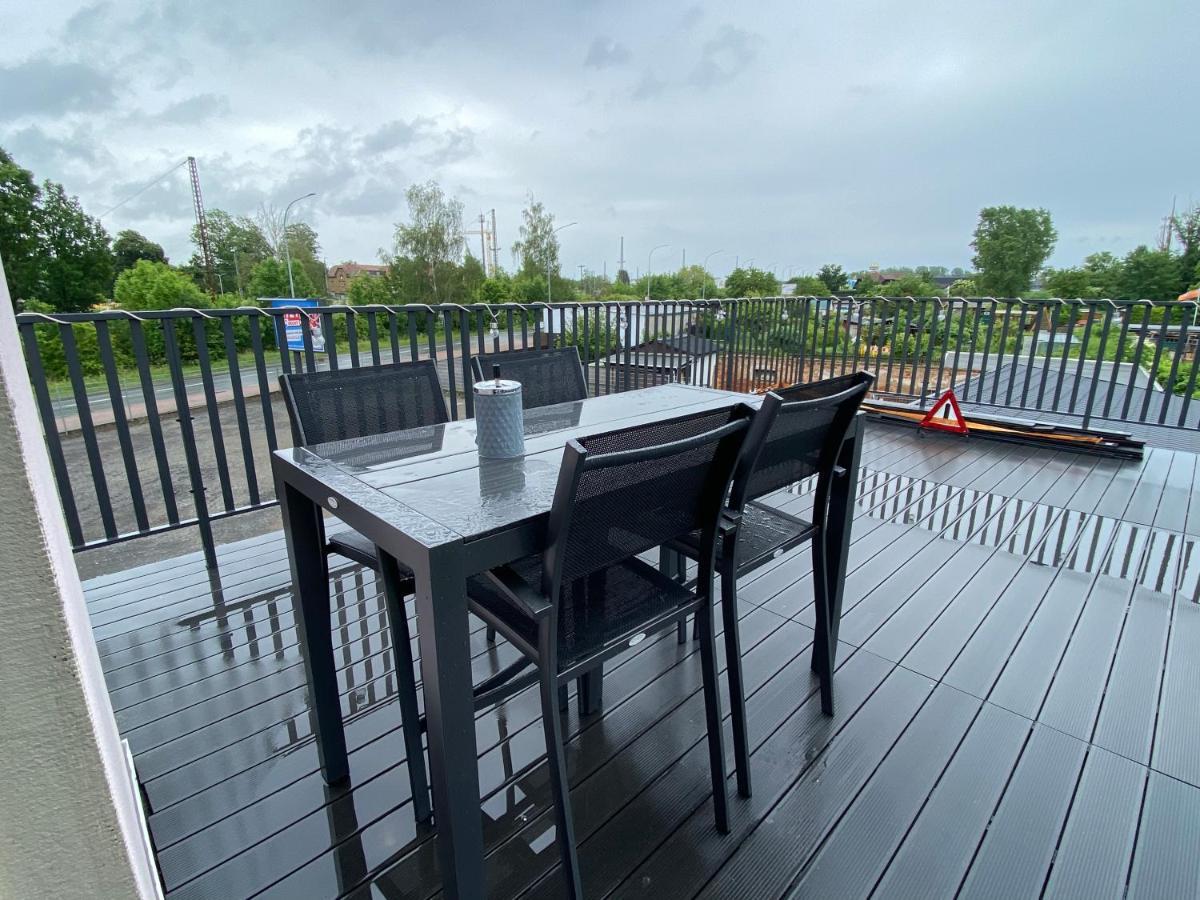 2 Raum Apartment Mit Terrasse, Hell Und Stilvoll Borna Luaran gambar