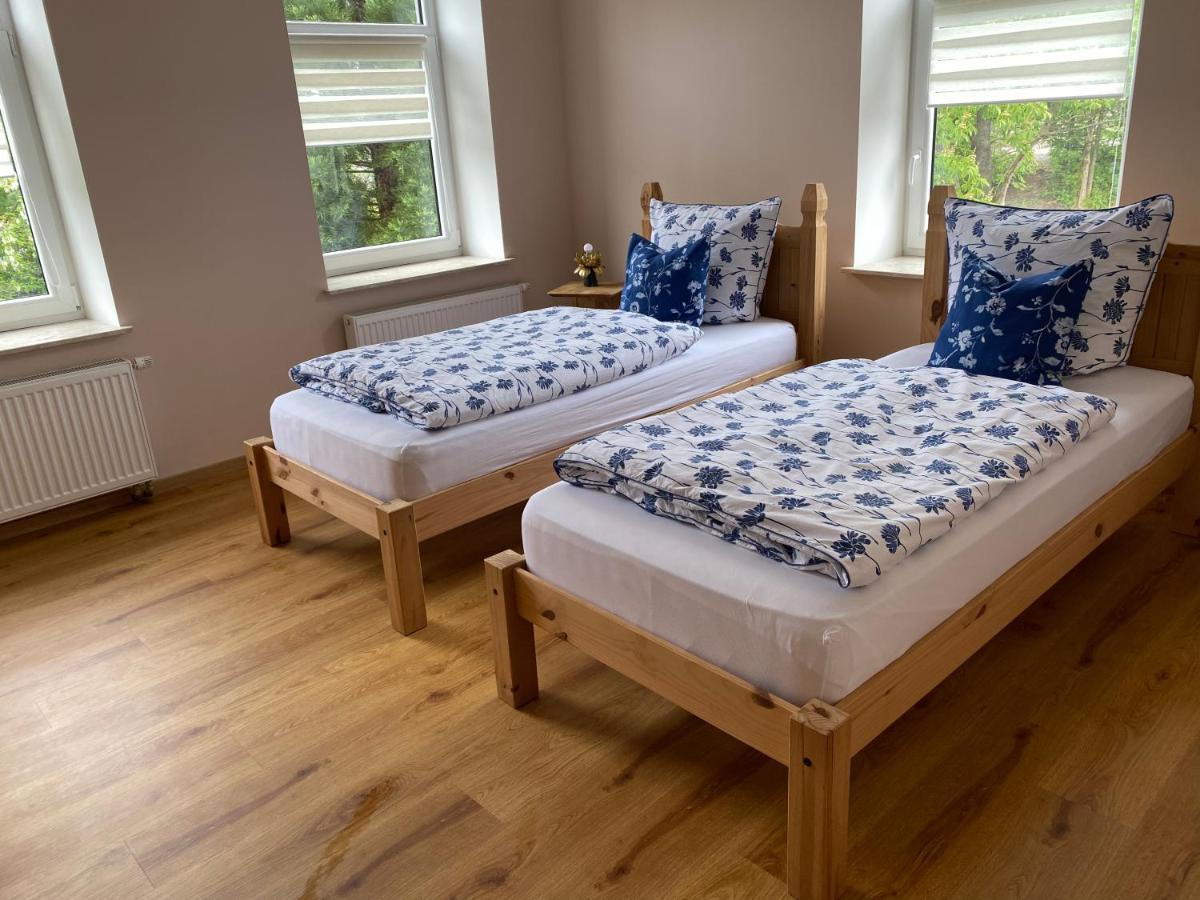 2 Raum Apartment Mit Terrasse, Hell Und Stilvoll Borna Luaran gambar
